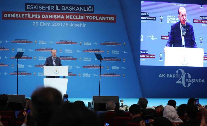 Cumhurbaşkanı Erdoğan: "Ufku Ankara’nın ötesine geçmeyenler bizim çok boyutlu dış politikamızı anlayamıyor"