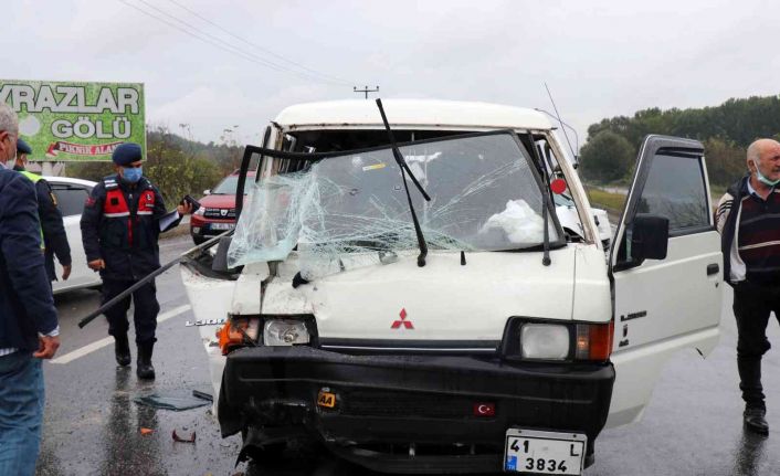 D-650 karayolunda zincirleme kaza: 3 yaralı