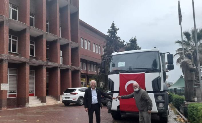 Damperli kamyon dualar ve kurban kesimi eşliğinde hizmete alındı