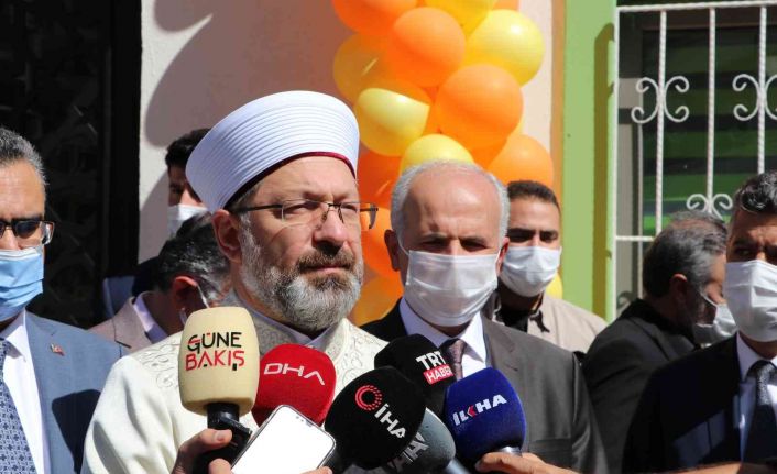 Diyanet İşleri Başkanı Erbaş’tan İsrail’in Mescid-i Aksa’da ’sessiz ibadet’ kararına sert tepki
