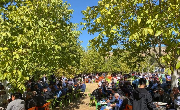 Diyarbakır’da 46 yıllık dayı yeğen arasındaki husumet barışla noktalandı