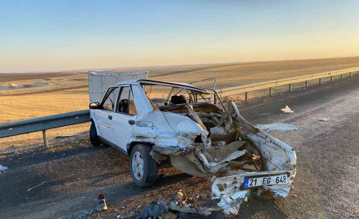 Diyarbakır’da kaza yapan otomobilin LPG tankı bomba gibi patladı: 2 yaralı