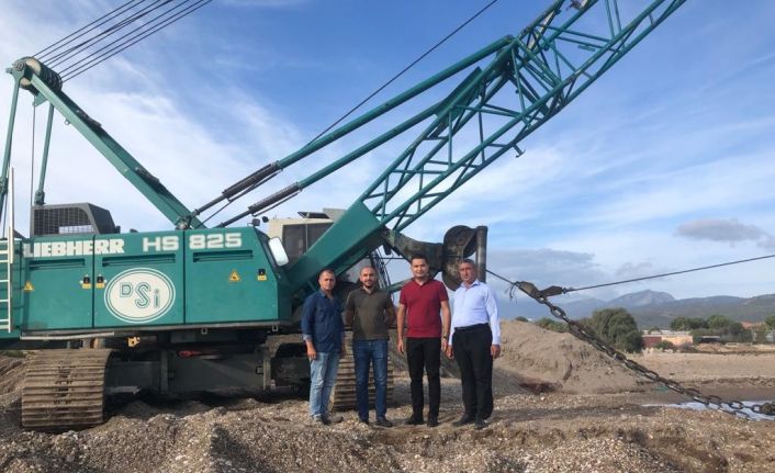 DSİ’den dere yatağı ve kanallarda temizlik çalışması