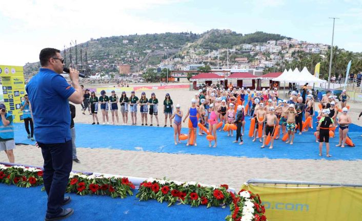 Dünya’nın en büyük açık su yüzme yarışları serisi Oceanman başlıyor