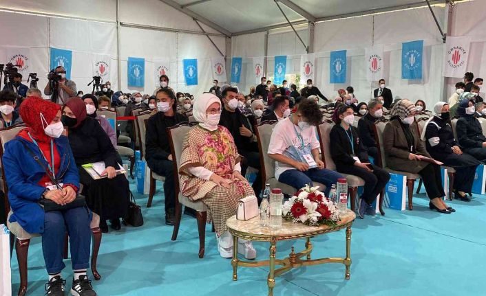 Emine Erdoğan: "Eğitim, herkes için tıpkı nefes gibi hayati ve vazgeçilmez bir ihtiyaçtır"