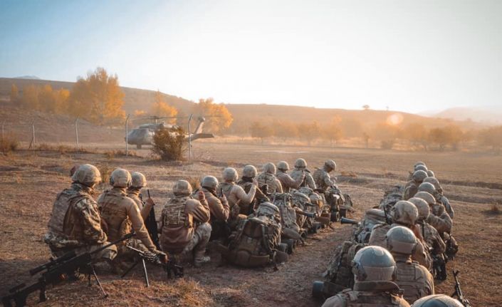 Erzincan’da terör operasyonu: Toplamda 12 mağara, sığınak, depo imha edildi