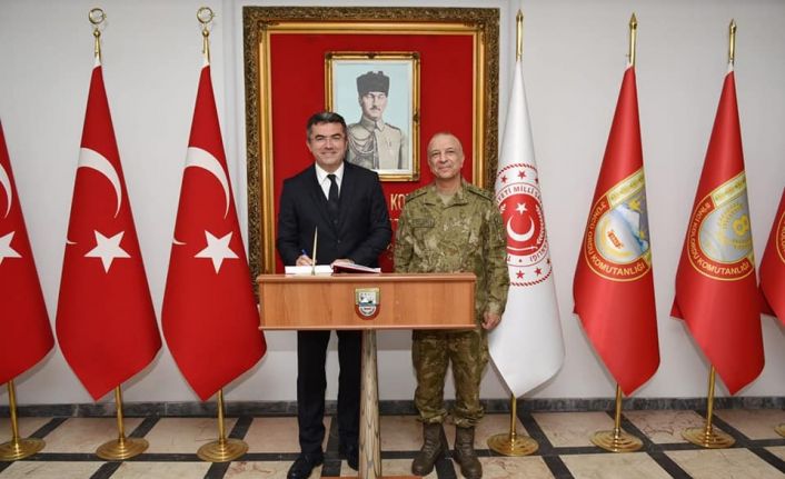Erzurum Valisi Memiş, 3. Ordu Komutanlığı’na atanan Korgeneral Türkgenci’ne iade-i ziyarette bulundu