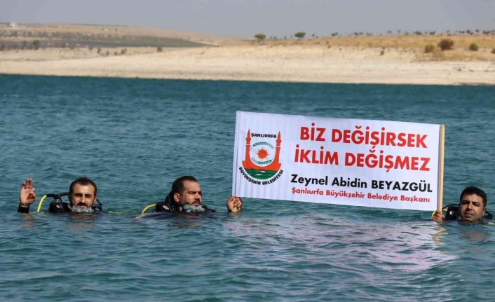 Fıat havzasındaki atıkları gönüllü gençler topladı