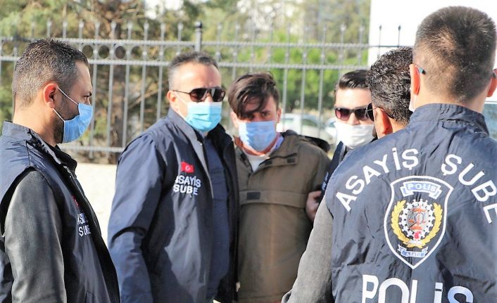 Genç mühendisi boğazını keserek öldüren erkek arkadaşı hiçbir şey hatırlamadığını öne sürdü