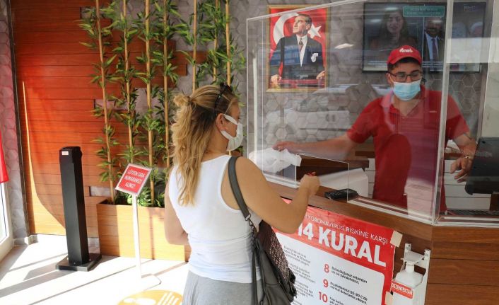 Halk Et Serik’te 1 yılda 53 bin 573 kilogram et satıldı