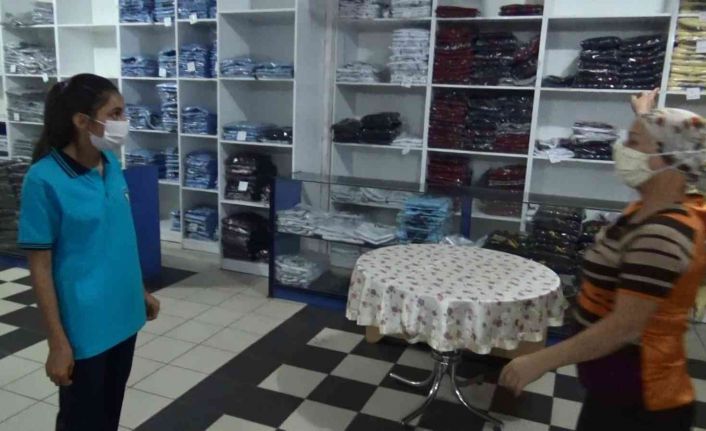 İHA’nın haberi ses getirdi, üniforması olmadığı için okula gidemeyen lise öğrencisi genç kız formasına kavuştu
