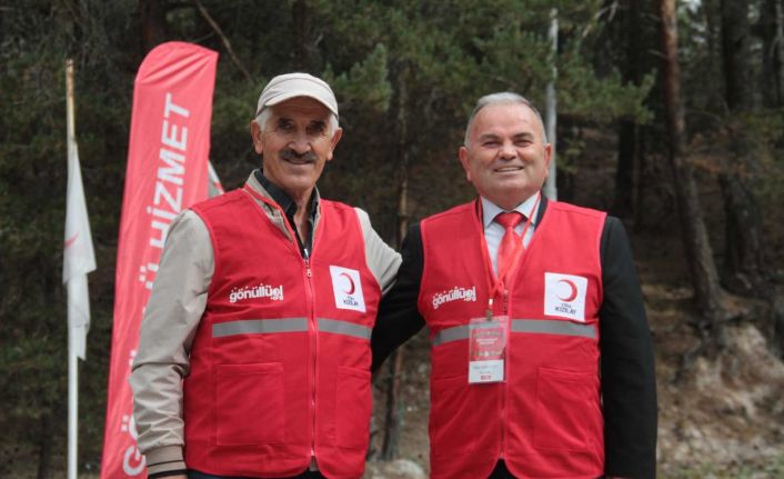 İki yetim dost yarım asır sonra bir araya geldi, hasret giderdi