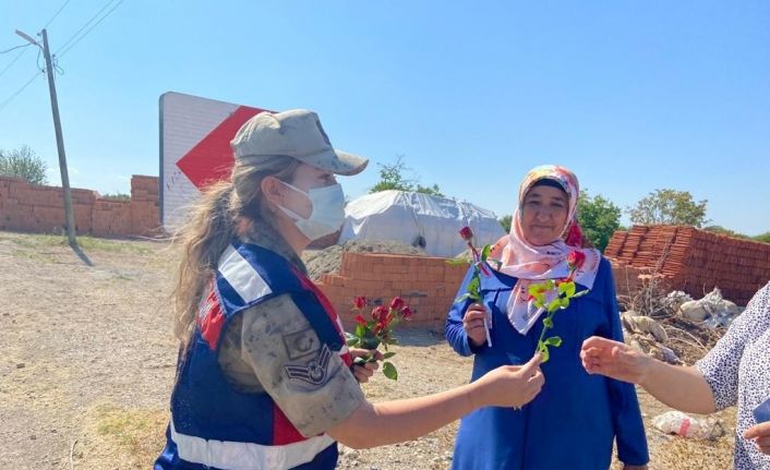 Jandarma, yaşlıları unutmadı