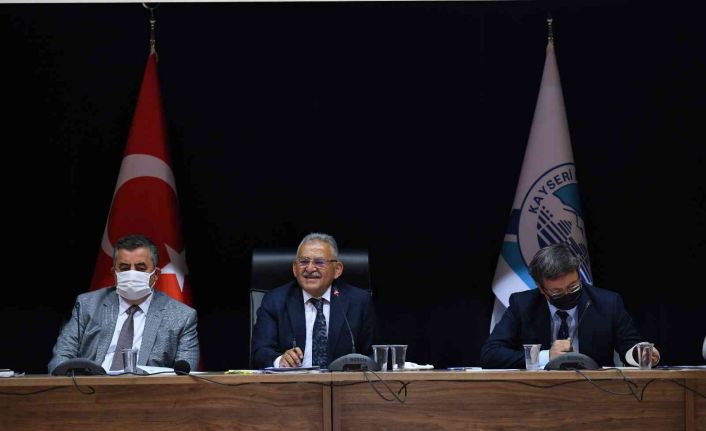 Kayseri Büyükşehir Belediyesi bütçesini 1 milyar 800 milyon TL’ye çıkarıyor