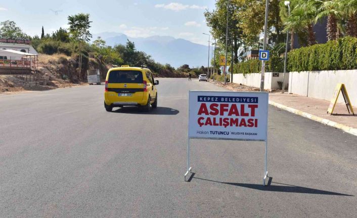 Kepez’de asfalt çalışması