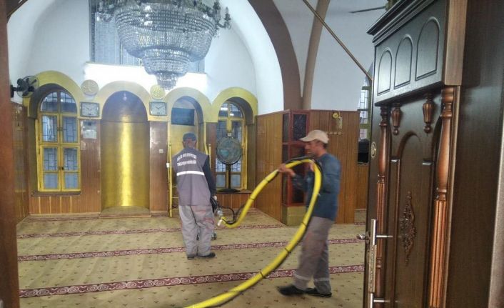 Kilis’te ibadethaneler temizleniyor