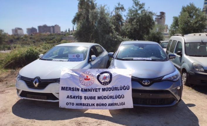 Kiraladıkları otomobilleri parçalamışlar