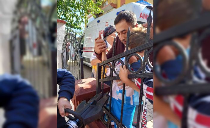 Koluna saplanan demirle hastaneye kaldırıldı