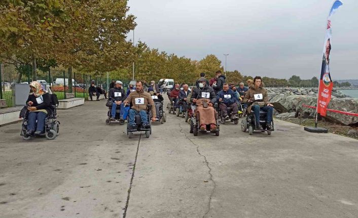 Krediyle tekerlekli sandalye aldı, 6. Akülü Sandalye Rallisi’ni kazandı