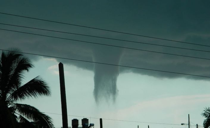 Küba’da su hortumu