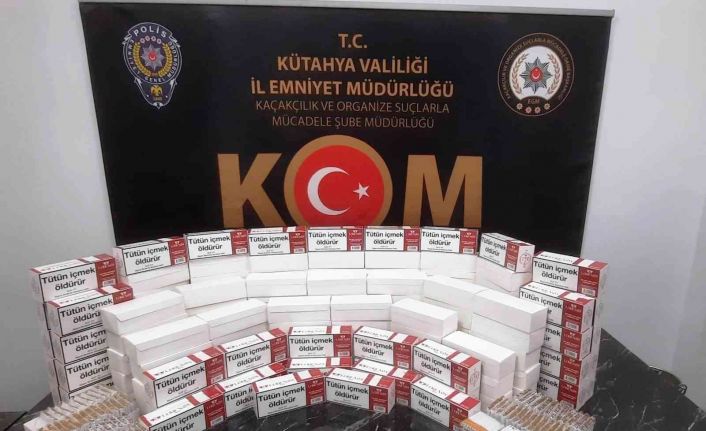 Kütahya’da kaçak 38 bin 400 boş, 11 bin 600 içi tütün doldurulmuş makaron ele geçirildi