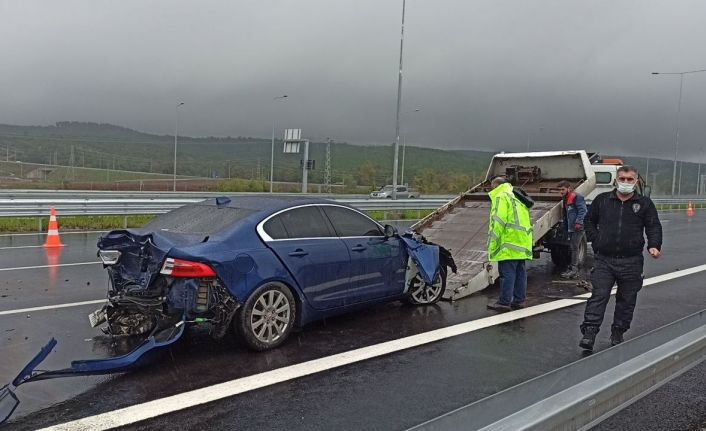 Kuzey Marmara Otoyolu’nda 4 araçlı zincirleme kaza: 1 yaralı