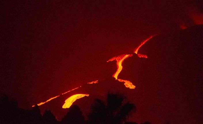 La Palma’daki yanardağ faaliyetlerinin yakın zamanda bitmesi beklenmiyor