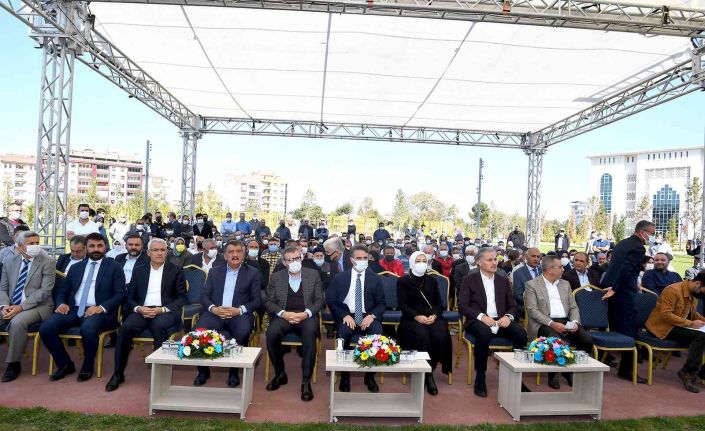 Malatya’da yapılan 345 deprem konutunun kura çekimi gerçekleştirildi