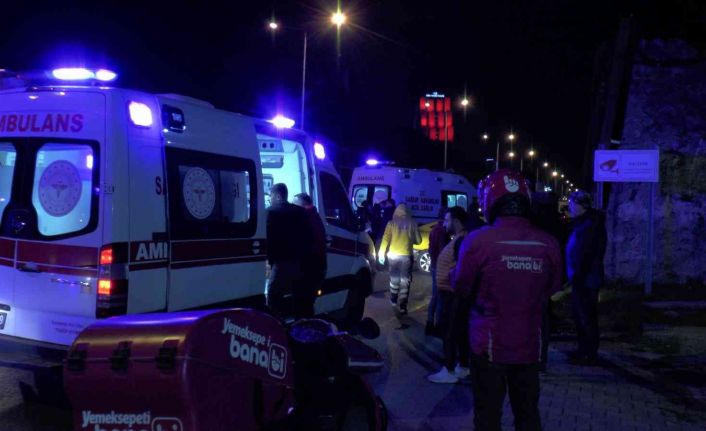 Maltepe’de makas atarak ilerleyen otomobil zincirleme kazaya neden oldu: 3 yaralı