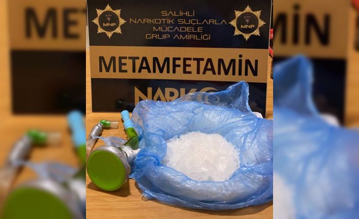 Manisa’da şüpheli araçtan metamfetamin çıktı