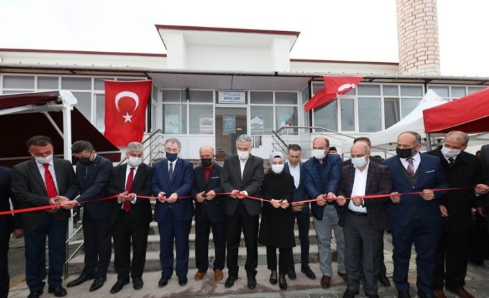 Mekke Camii ibadete açıldı