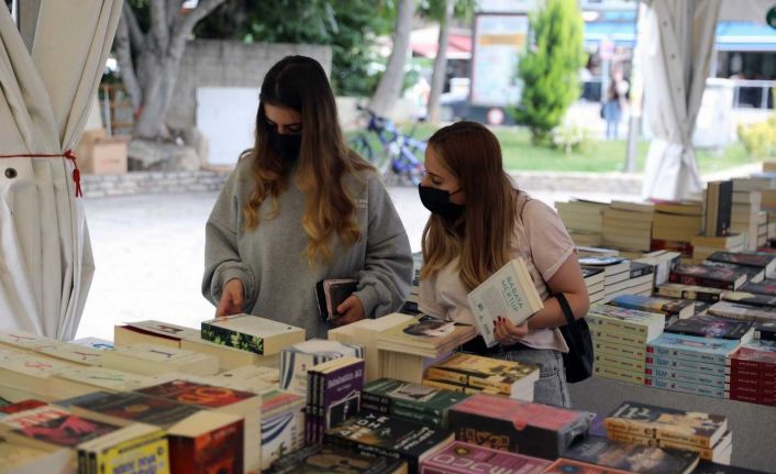 Menteşe Belediyesi Kitap Fuarı açıldı