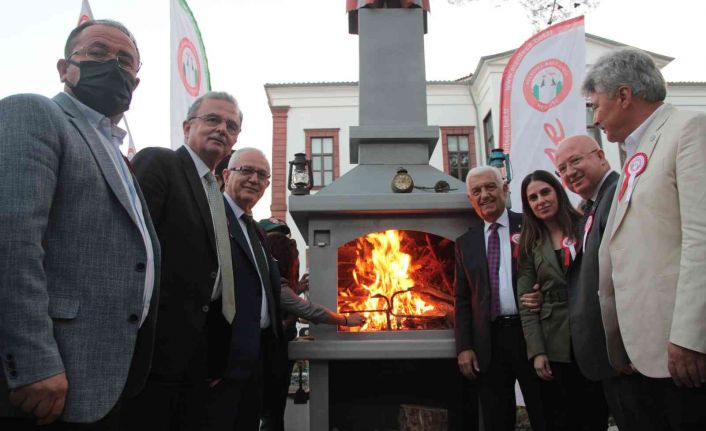 Menteşe’de 3 gün sürecek şenlik baca yakma töreni ile başladı