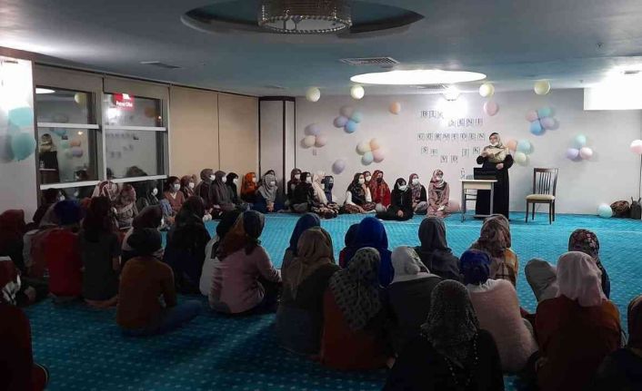 Öğrencilere Mevlid Kandili programı