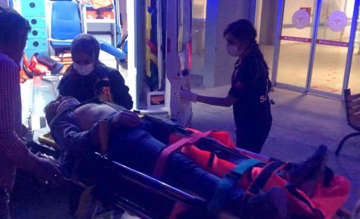 Okul inşaatında asansör boşluğuna düşen işçi ağır yaralandı