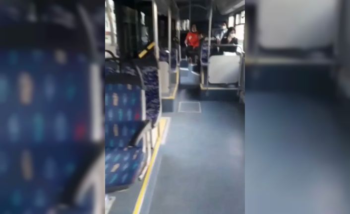 (Özel) Bursa’da garip olay... Şoför otobüsü bırakıp kaçtı, yolcular şaşkına döndü