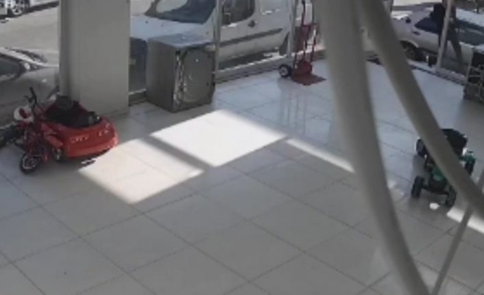 (Özel) - Bursa’da tartıştığı kişilere pompalı tüfekle ateş açtı, o ânlar kameralara yansıdı