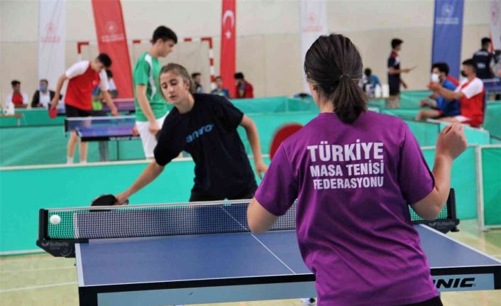 (Özel) Masa tenisinin gözde ismi “Real Mardin’in” hedefi “Real Madrid” ile oynamak