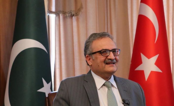 Pakistan Büyükelçisi Qazi: “Demokrasi devleti olduğunu iddia eden Hindistan, neden korkuyor”