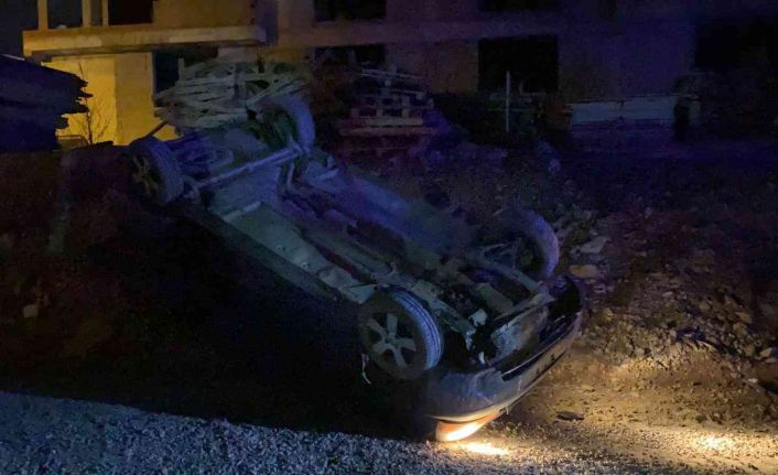 Polisten kaçarken araçları takla attı, kurtulan 3 şahıs kayıplara karıştı