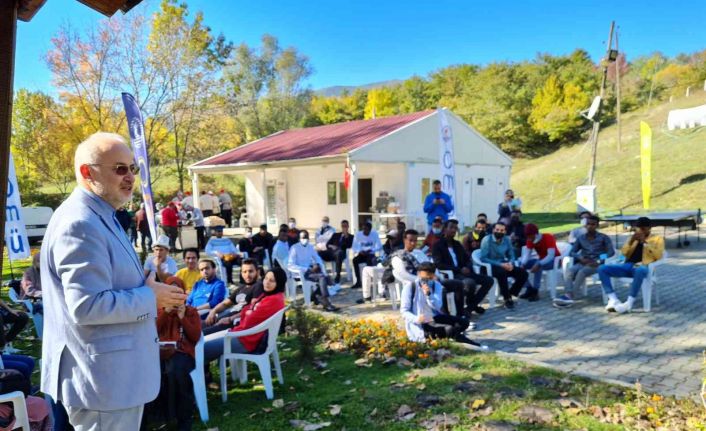 Rektör Ünal’dan yabancı öğrencilere: "Ülkenize dönerek kendi insanınıza en iyi hizmeti vermenizi arzuluyoruz”