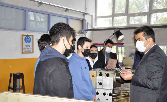 Safranbolu’da öğrenciler geleceğe güçlü hazırlanıyor