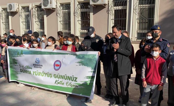 Sağlıklı bir yaşam için yürüdüler