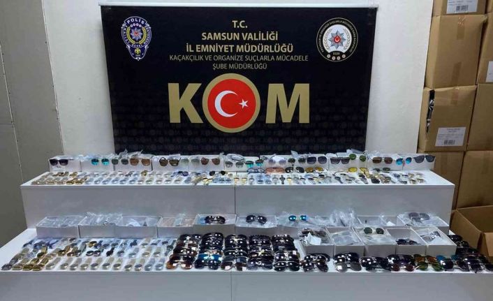 Samsun’da 436 adet gümrük kaçağı gözlük ile 124 adet saat ele geçirildi