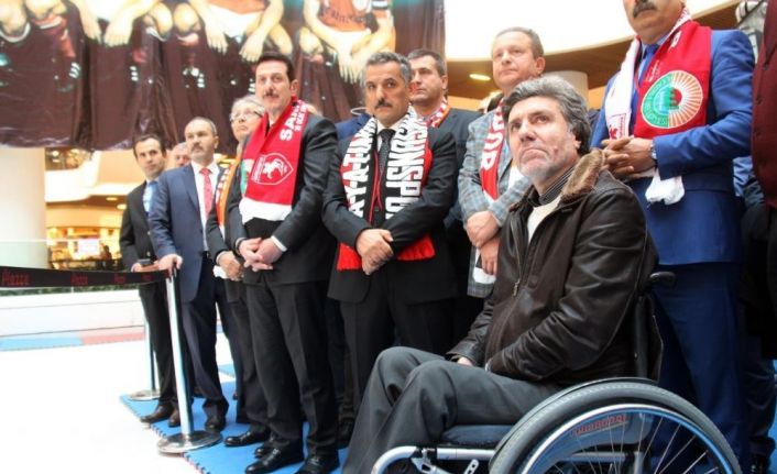 Samsunspor efsanesi Emin Kar hayatını kaybetti