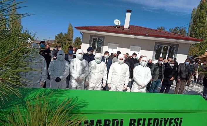 Şehidin anne ve babası 6 gün arayla korona virüsten hayatını kaybetti