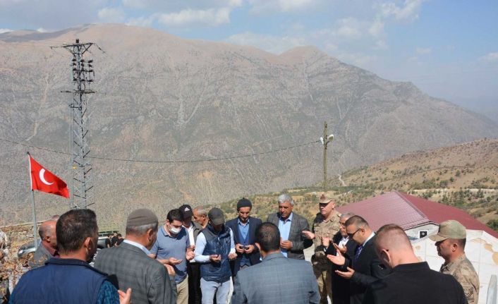 Siirt’te PKK’lı teröristlerin katlettiği 37 vatandaş dualarla anıldı