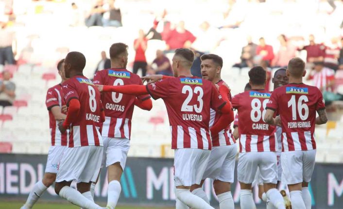 Sivasspor’da, zorlu Adana Demirspor maçı öncesi 3 eksik