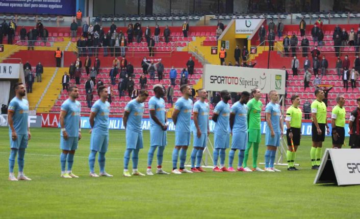 Spor Toto Süper Lig: Kayserispor: 0 - Fatih Karagümrük: 1 (Maç devam ediyor)