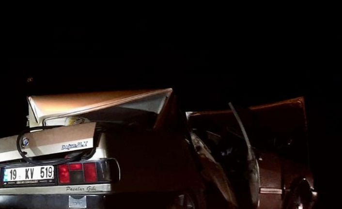 Traktör ile otomobil çarpıştı: 5 yaralı